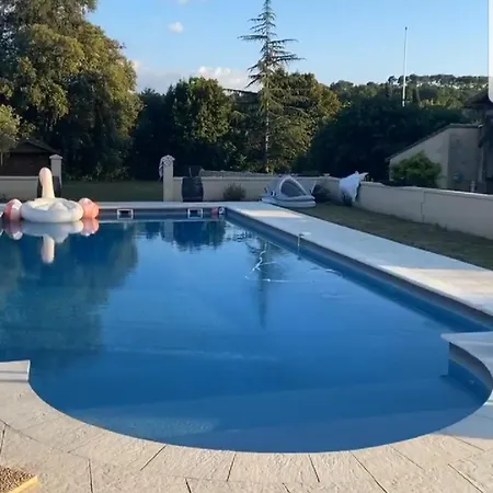 Chateau De Potiron
